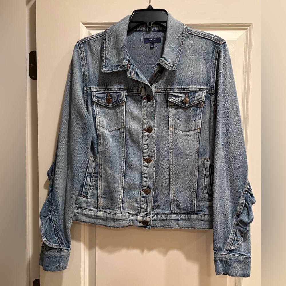 Kaari Blue Denim light washed Jean Jacket. Size L